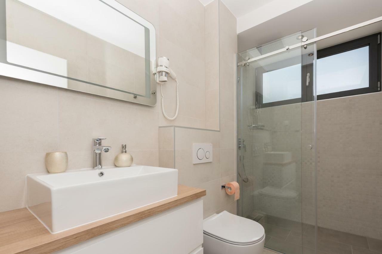 Villa Vid Apartments - Makarska Exklusiv Buitenkant foto