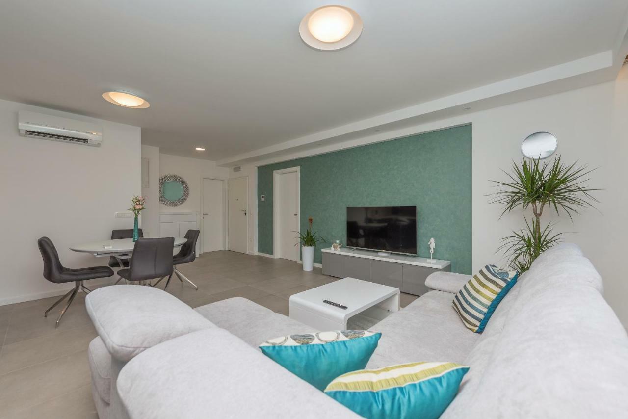 Villa Vid Apartments - Makarska Exklusiv Buitenkant foto